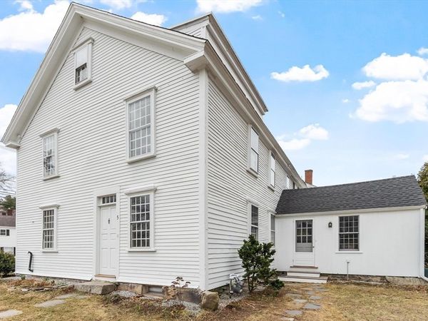 5 Lowell St, Unit 5, Carlisle, MA 01741