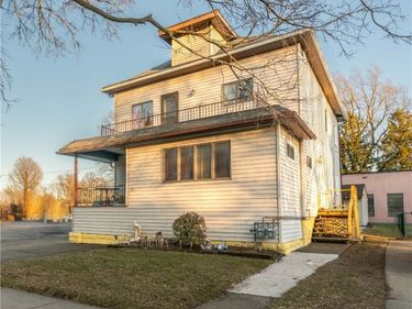 97 Red Jacket Parkway , Buffalo, NY 14220