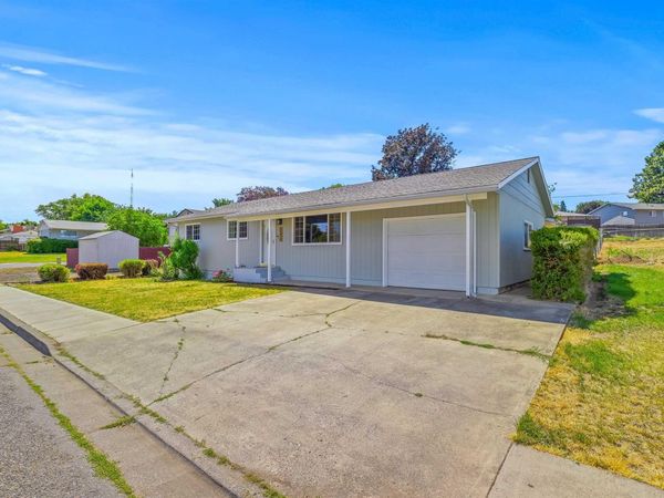 1220 18th Avenue, Lewiston, ID 83501