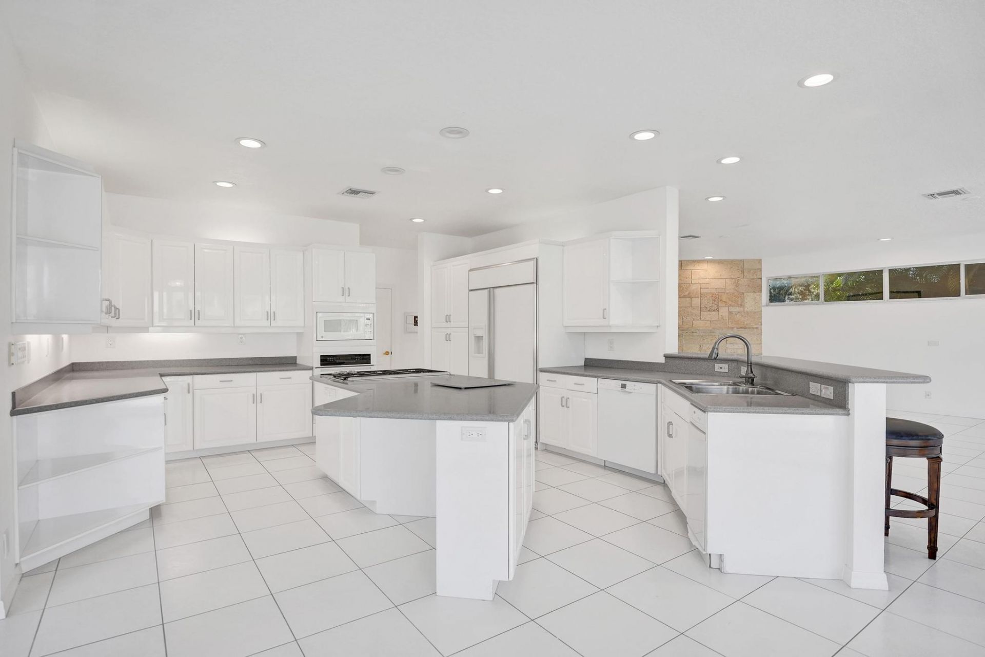 807 Coventry Street, Boca Raton, FL 33487 Photo