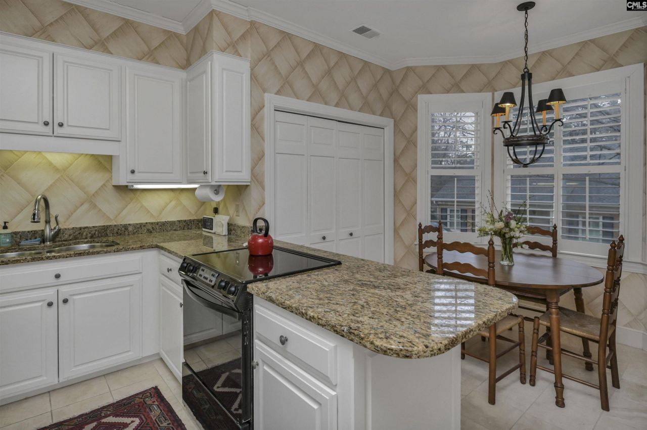 5 Summit Place  Photo 14