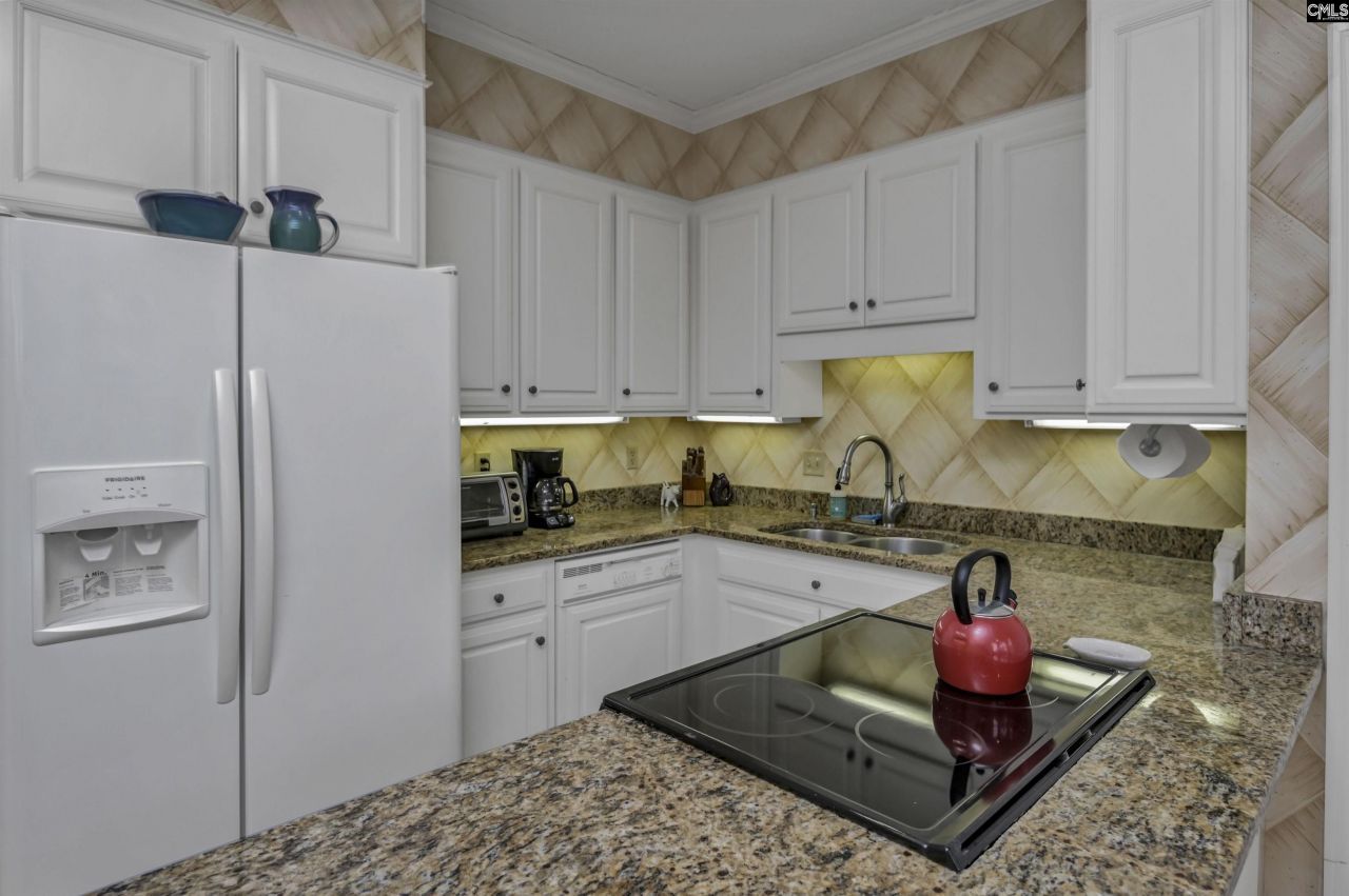 5 Summit Place  Photo 15