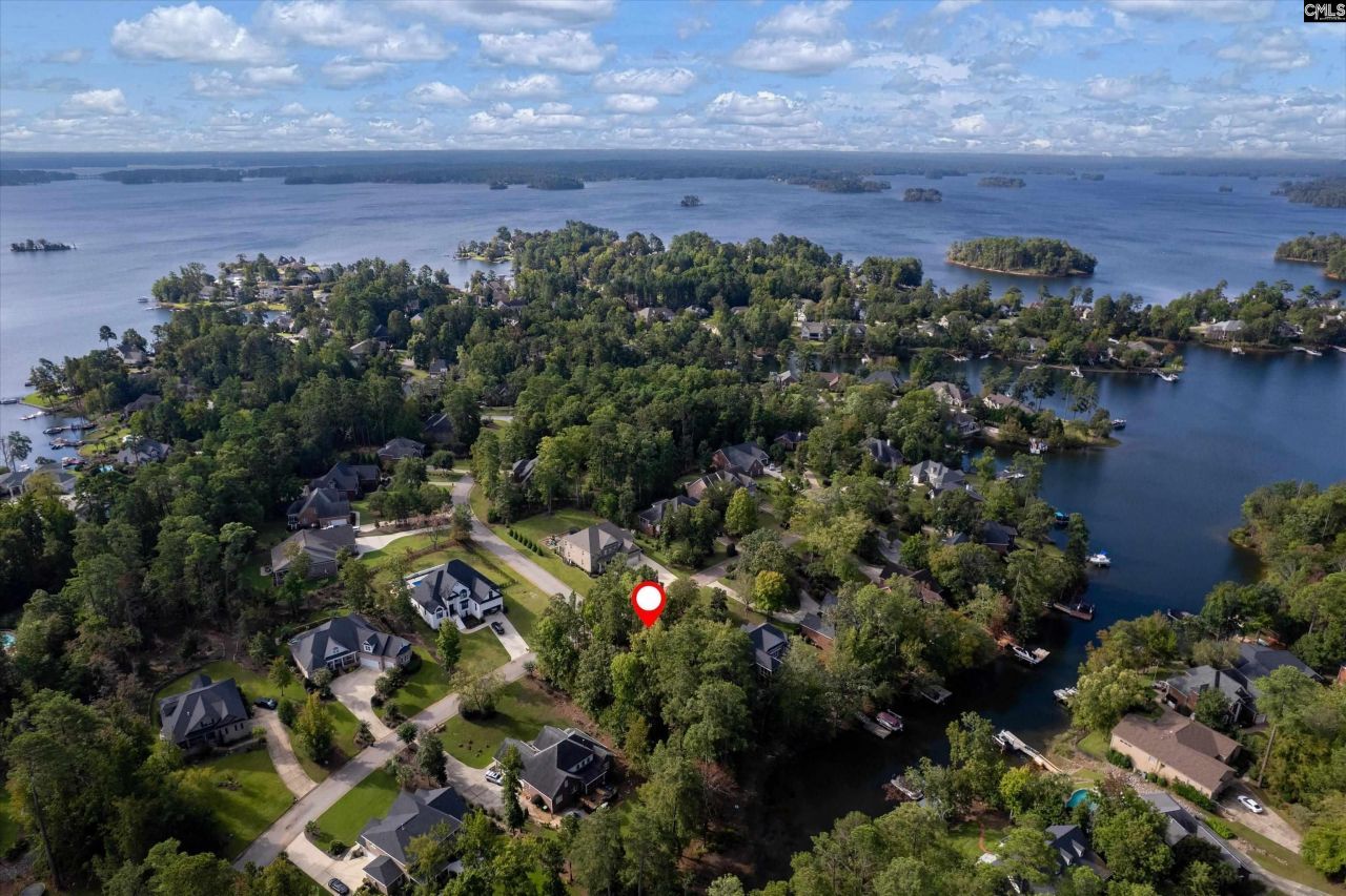 416 Lookover Pointe Drive  Photo 6