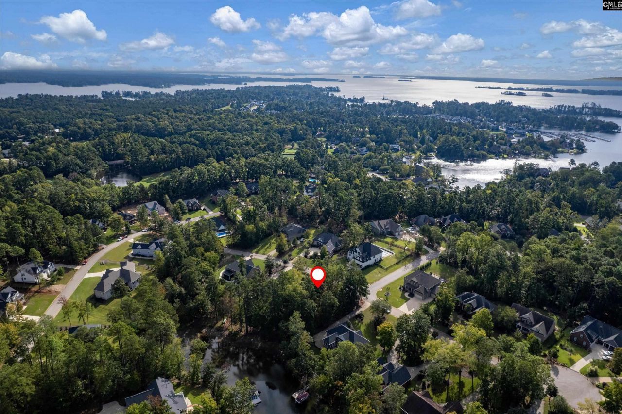 416 Lookover Pointe Drive  Photo 7