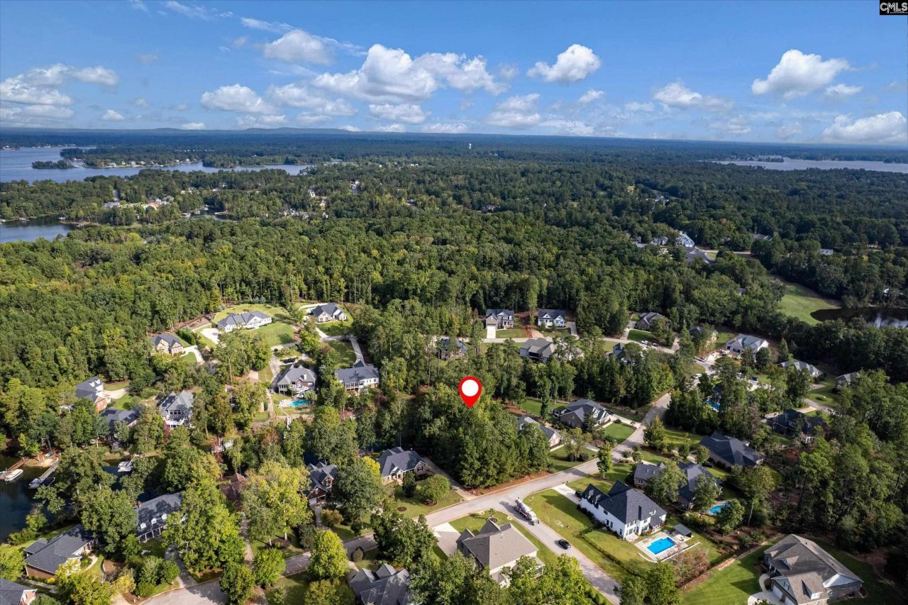 416 Lookover Pointe Drive  Photo 8