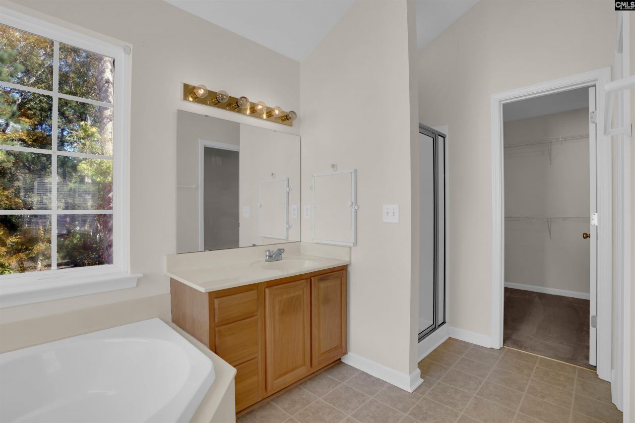 20 Persimmon Wood Court  Photo 35