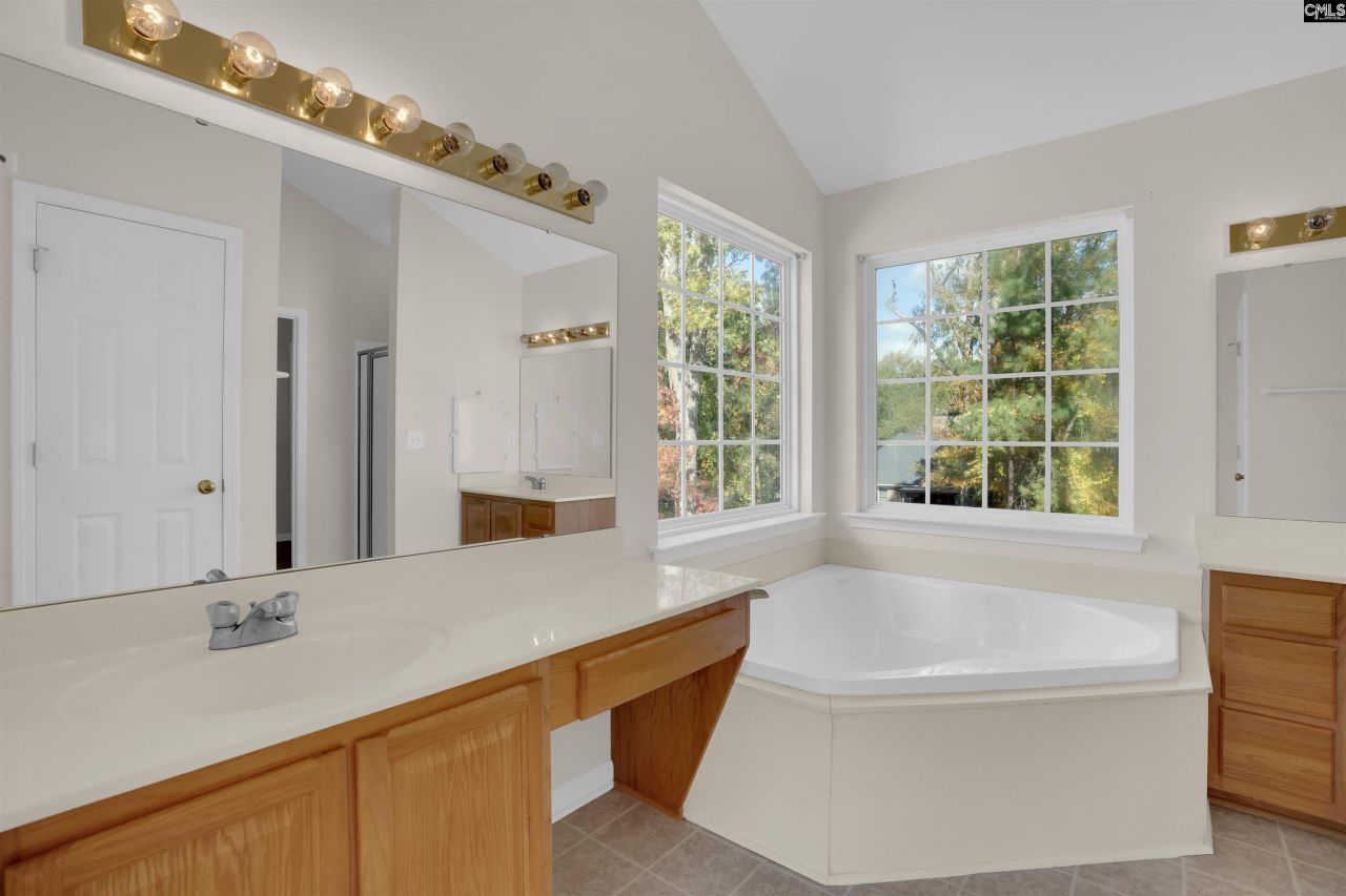 20 Persimmon Wood Court Photo 39