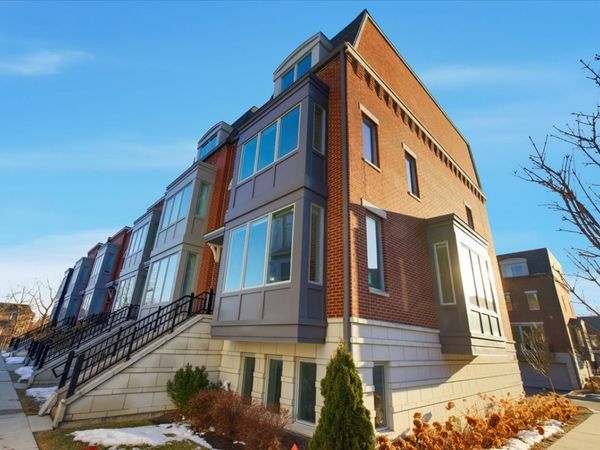 1233 Gateway Court , Northbrook, IL 60062