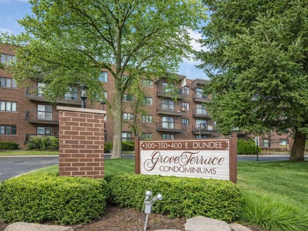 350 E Dundee Road, Unit 207B, Buffalo Grove, IL 60089