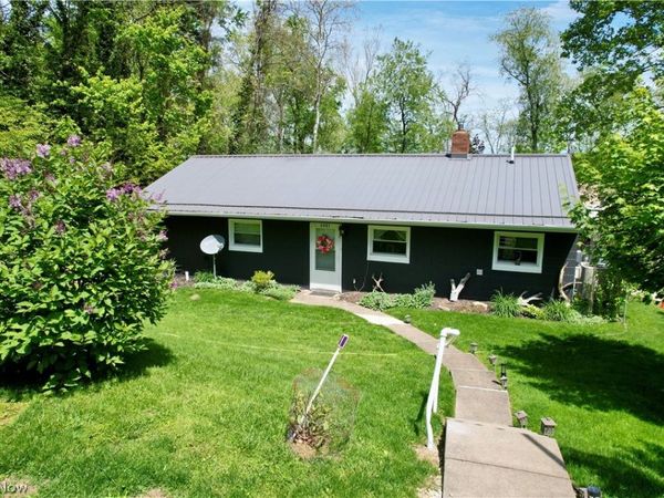 3201 Parkland Drive SW, Carrollton, OH 44615