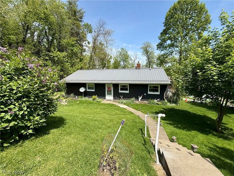 3201 Parkland Drive SW, Carrollton, OH 44615 Photo 2