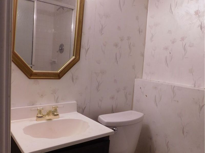 24732 Mitchell Drive, North Olmsted, OH 44070 Photo 15