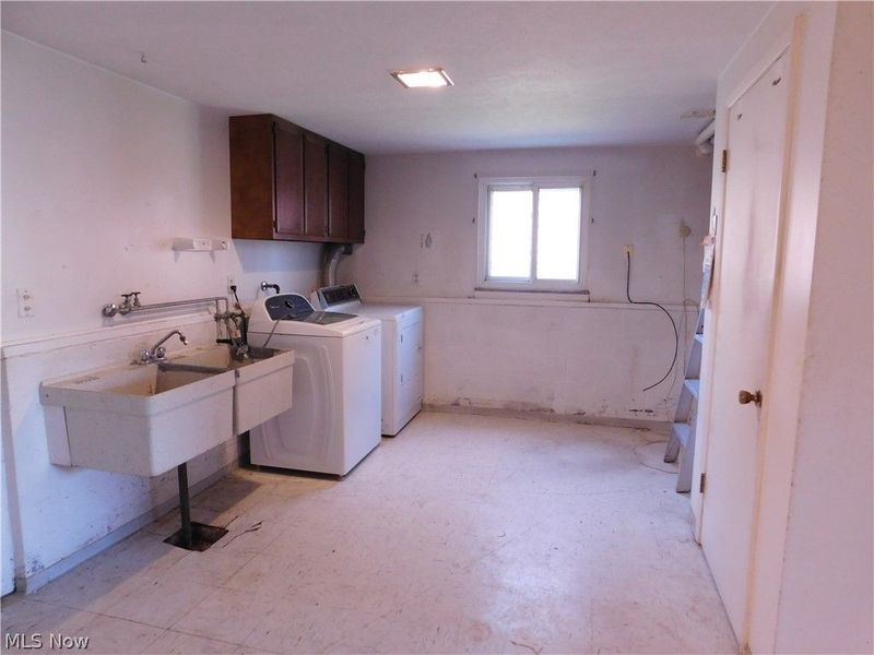 24732 Mitchell Drive, North Olmsted, OH 44070 Photo 16