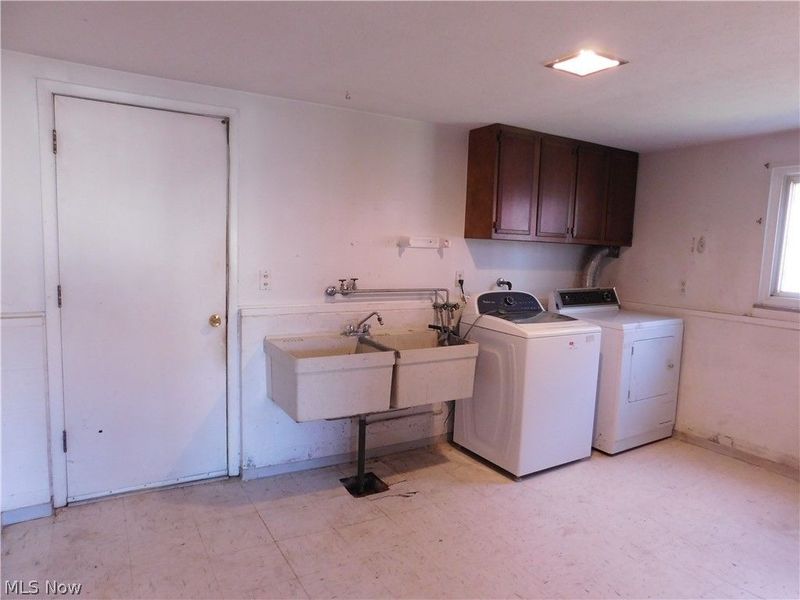 24732 Mitchell Drive, North Olmsted, OH 44070 Photo 17