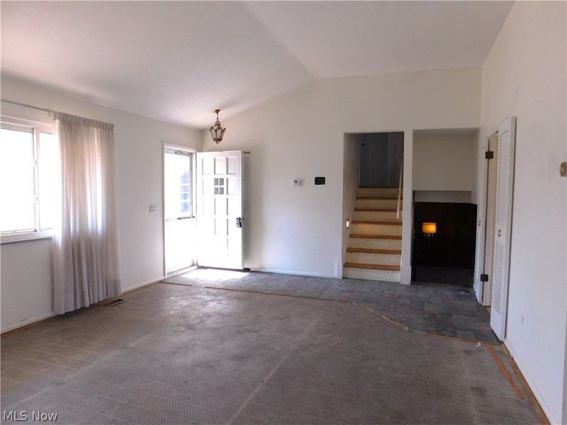 24732 Mitchell Drive, North Olmsted, OH 44070 Photo 6