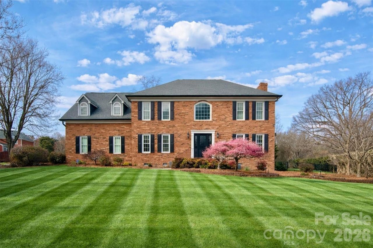 1398 Chalmers Court Nw, Concord, NC 28027 Main Photo