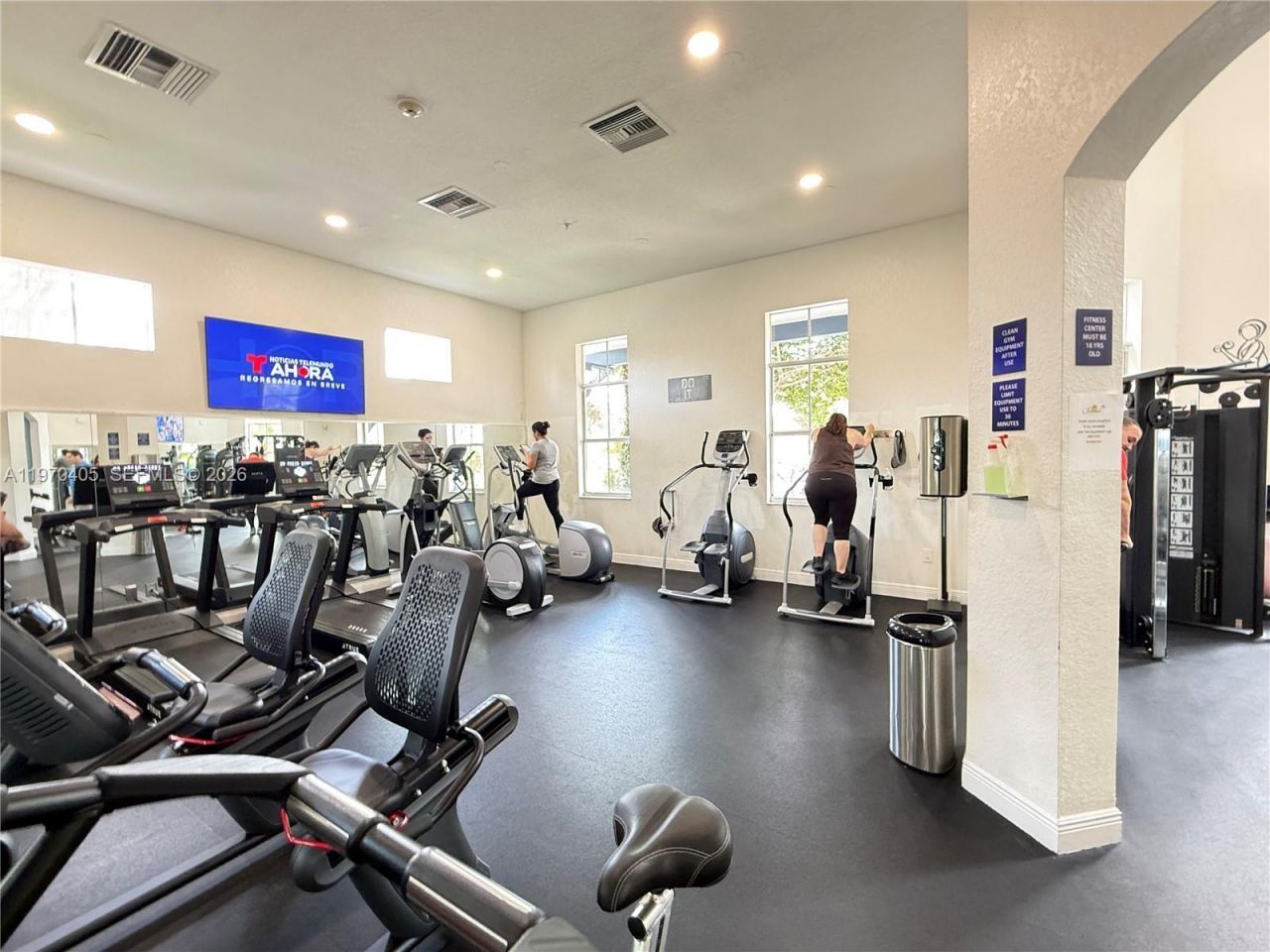 10832 NW 84th St, Doral, FL 33178 Photo