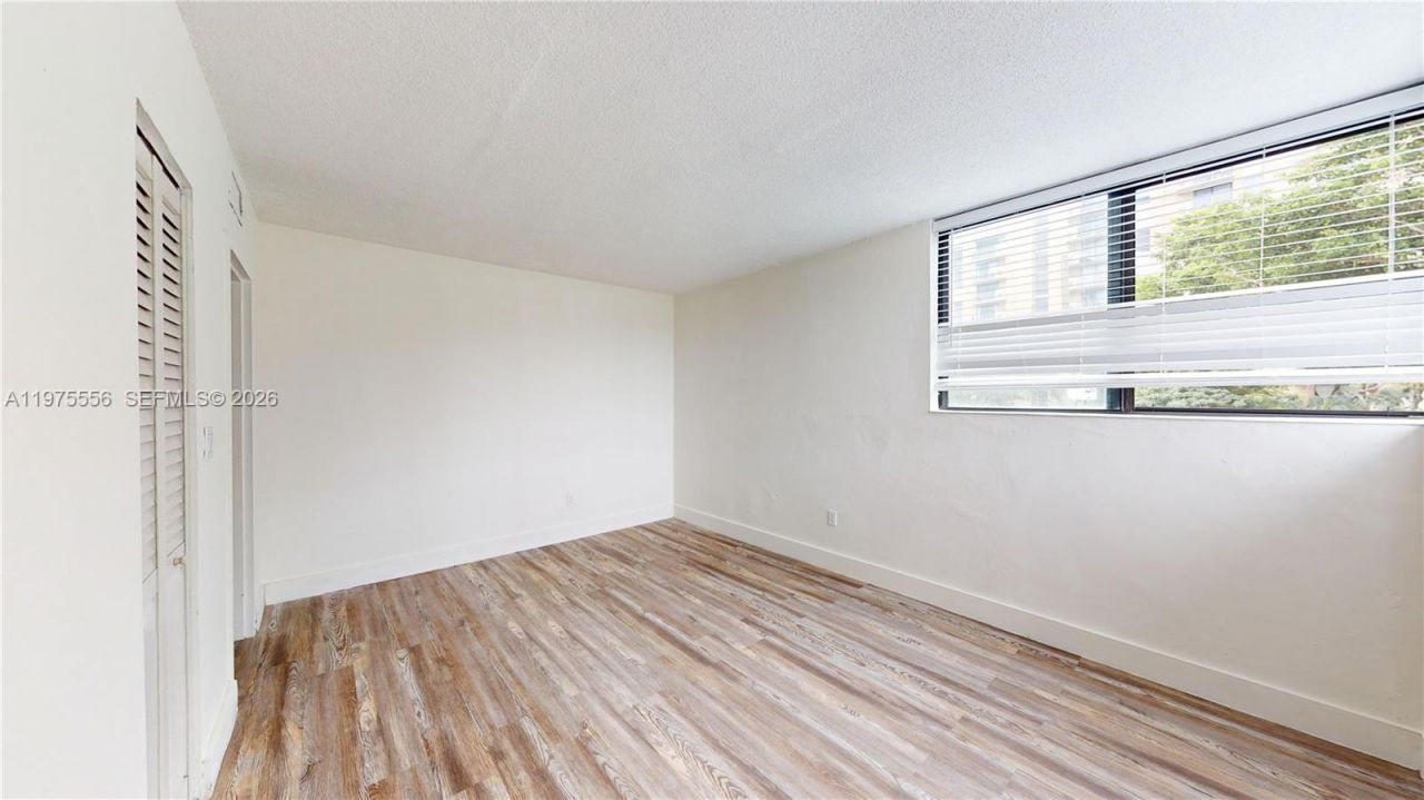 2345 NE 135th St , Unit 210, North Miami, FL 33181 Photo