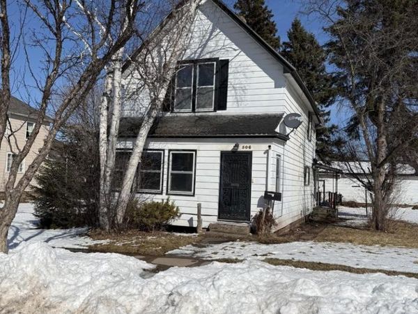 506 Willis Ave, Ashland, WI 54806