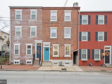 327 N DARLINGTON STREET, WEST CHESTER, PA 19380