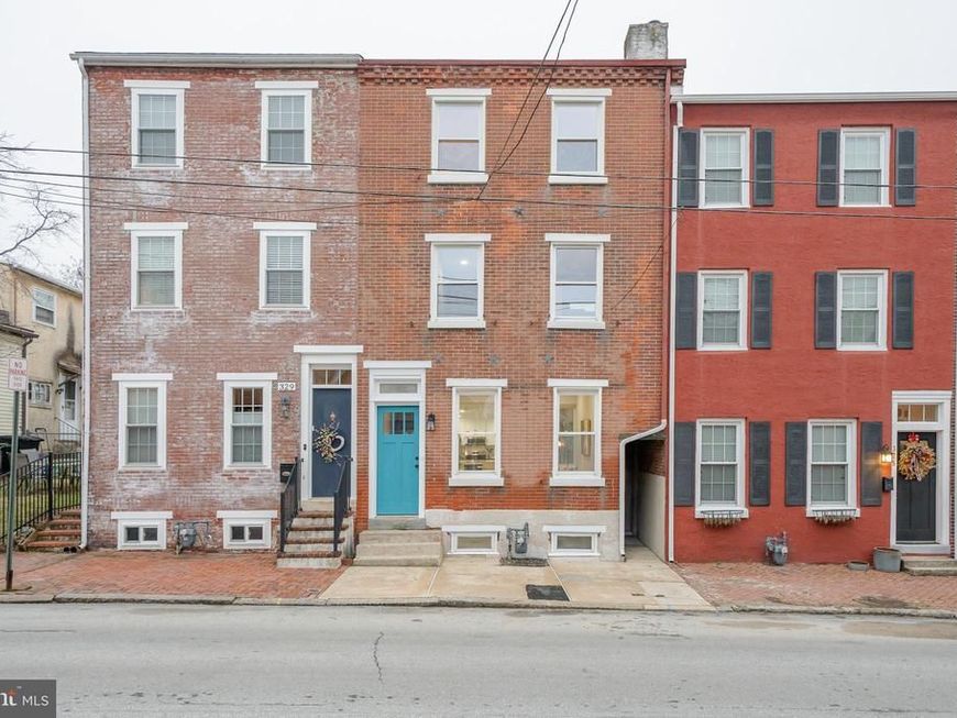 327 N Darlington Street, West Chester, PA 19380 Main Photo