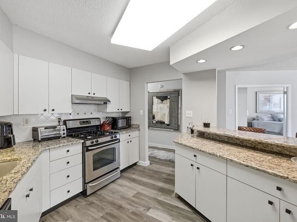 5225 POOKS HILL ROAD , Unit 1401N, BETHESDA, MD 20814