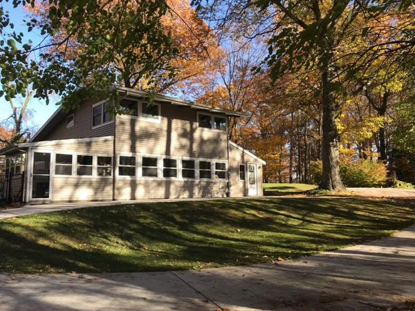 18091 Lovell Road, Spring Lake, MI 49456