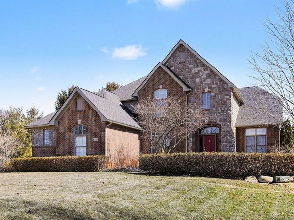 6345 Brookview Drive, Saline, MI 48176