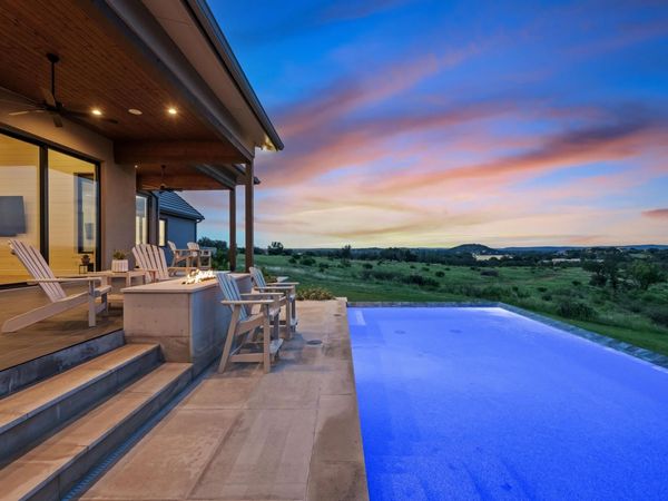 111 Rock N Robyn Trail, Horseshoe Bay, TX 78657
