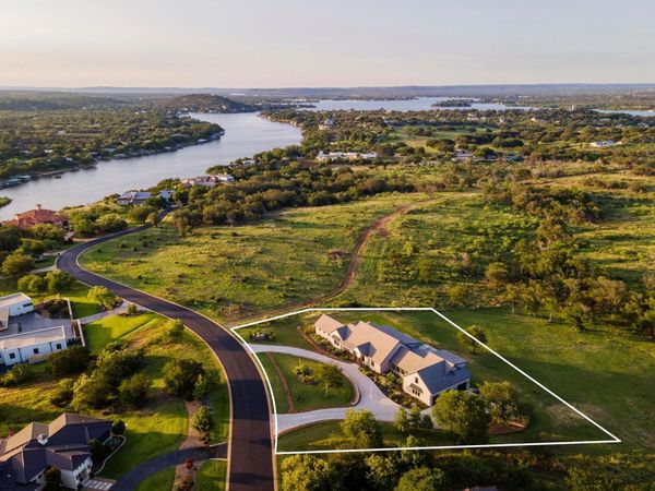 111 Rock N Robyn Trail, Horseshoe Bay, TX 78657
