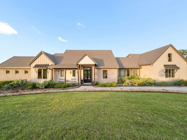 111 Rock N Robyn Trail , Horseshoe Bay, TX 78657