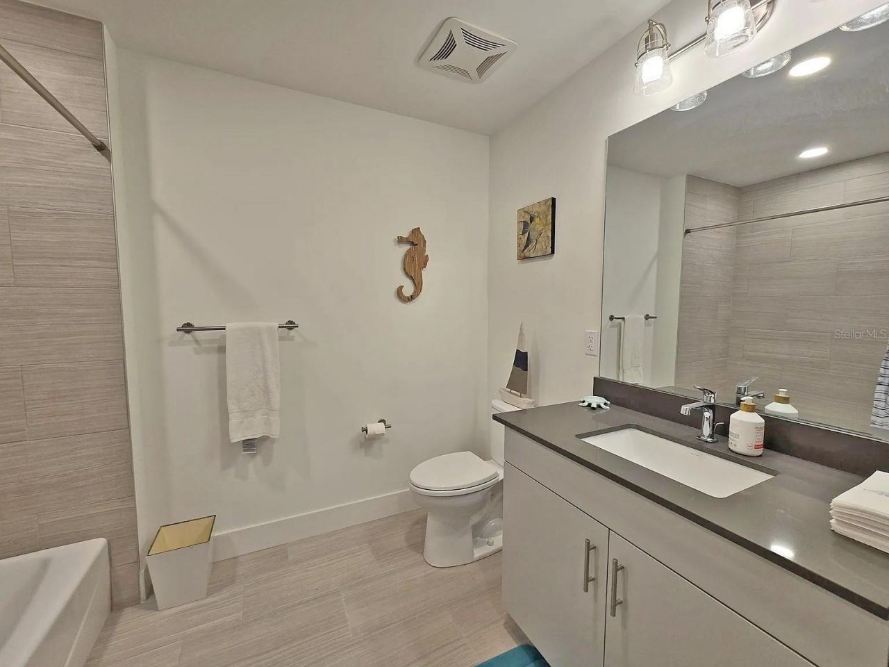 1709 N Tamiami Trail, Unit A519, Sarasota, FL 34234 Photo