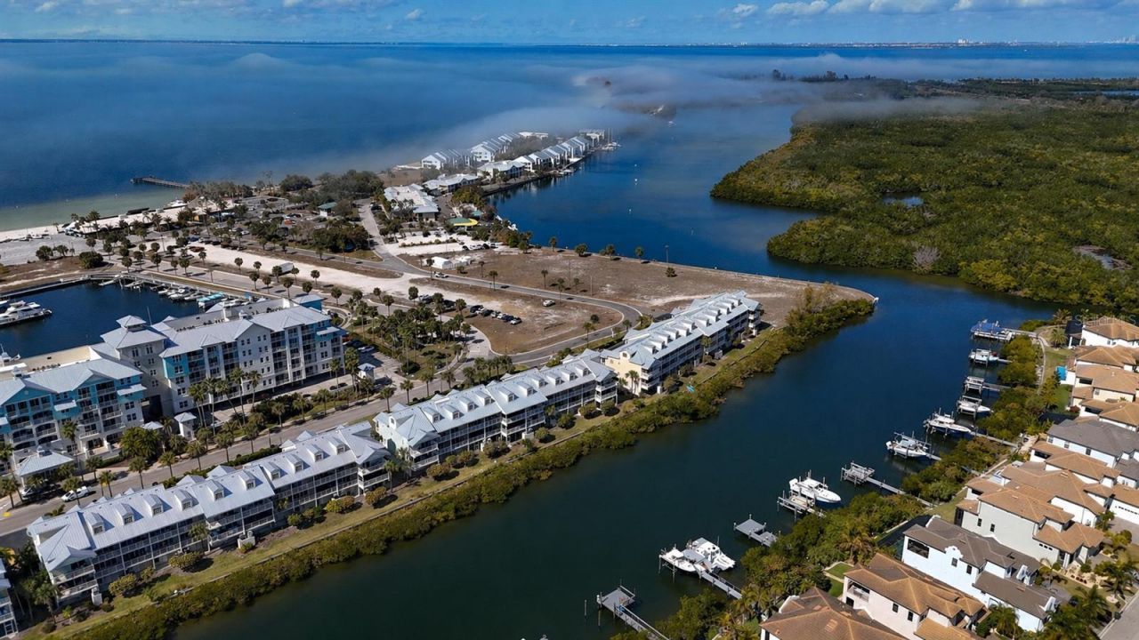 547 Bahia Beach Boulevard, Ruskin, FL 33570 Photo