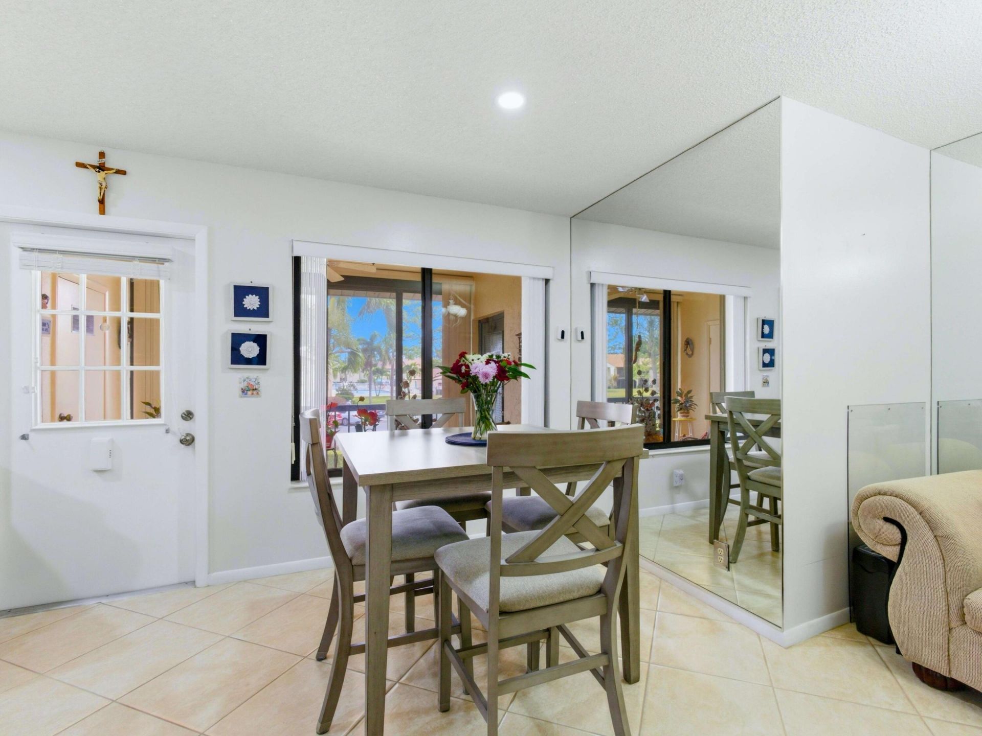 331 Knotty Pine Circle, Unit D-2, Greenacres, FL 33463 Photo