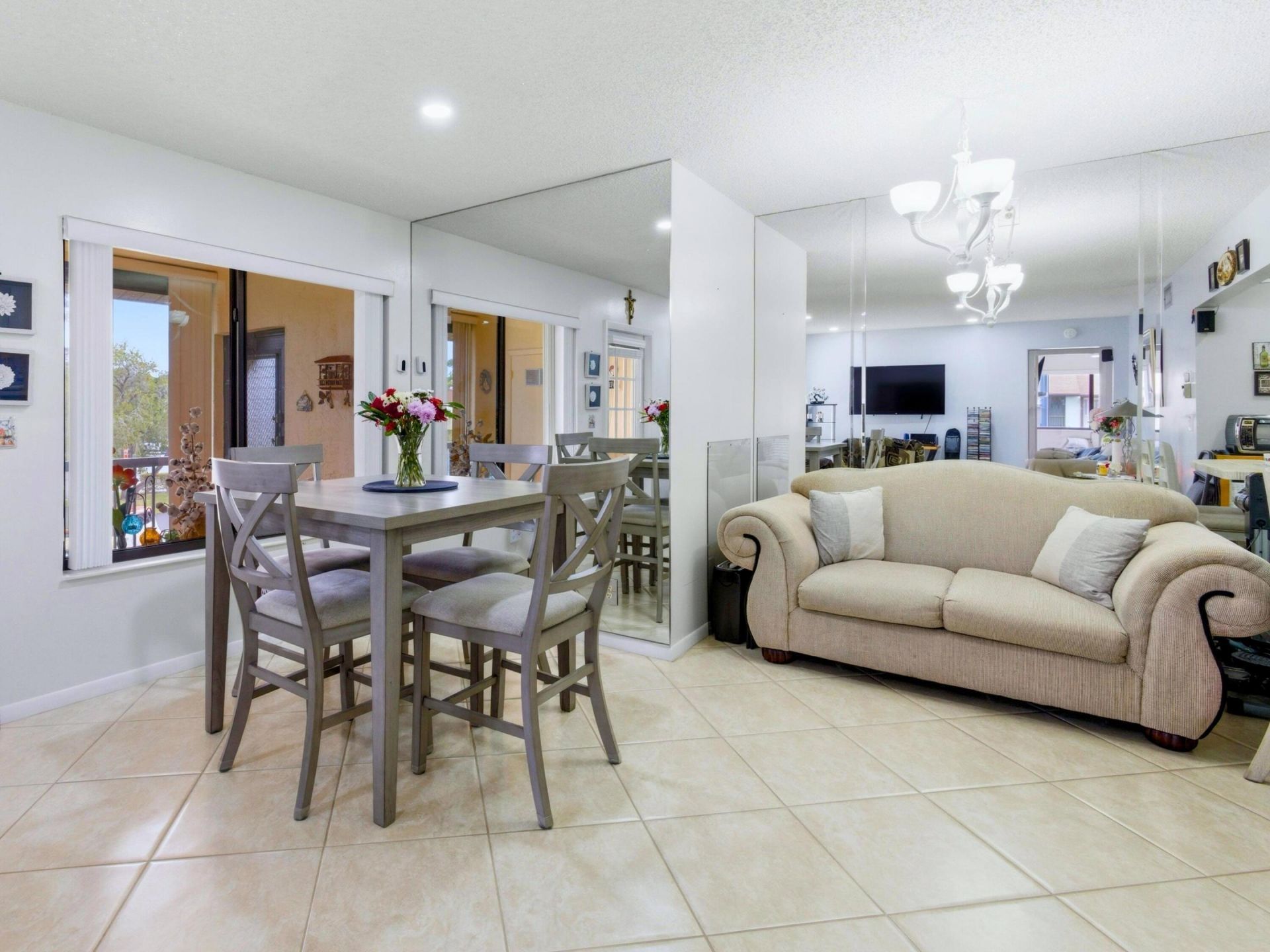 331 Knotty Pine Circle, Unit D-2, Greenacres, FL 33463 Photo