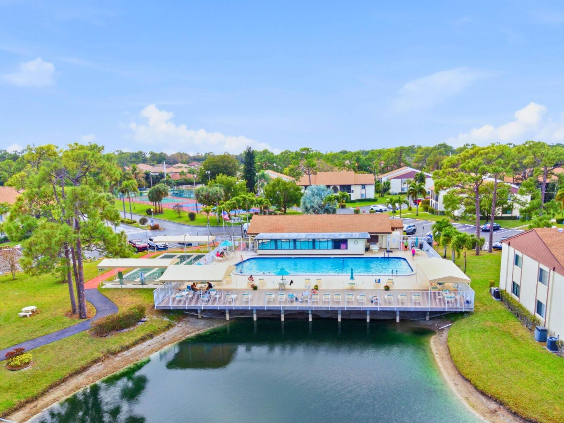 331 Knotty Pine Circle, Unit D-2, Greenacres, FL 33463 Photo