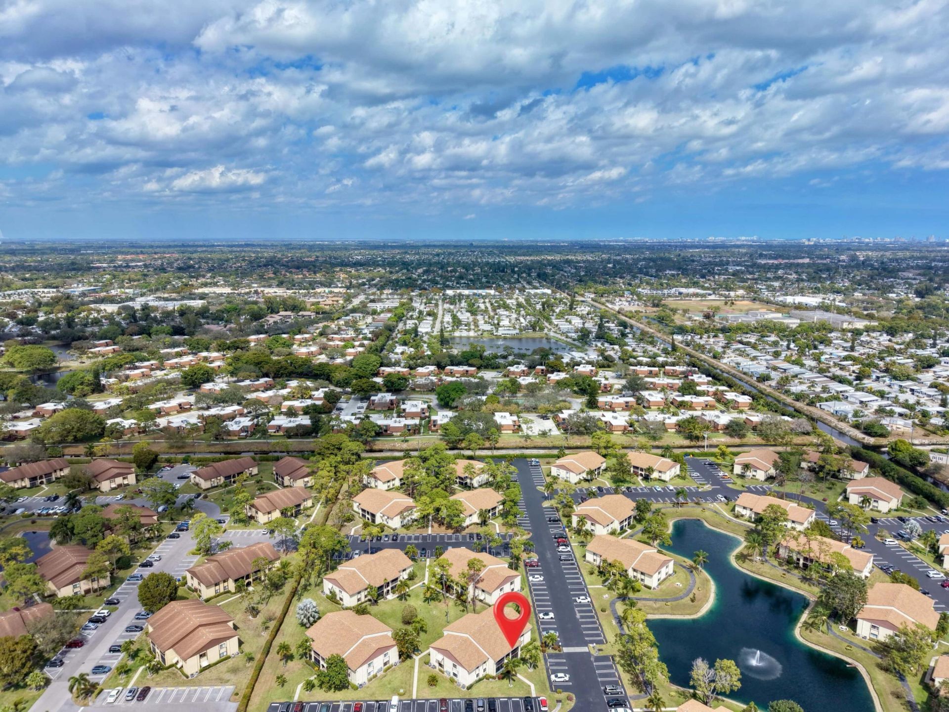 331 Knotty Pine Circle, Unit D-2, Greenacres, FL 33463 Photo