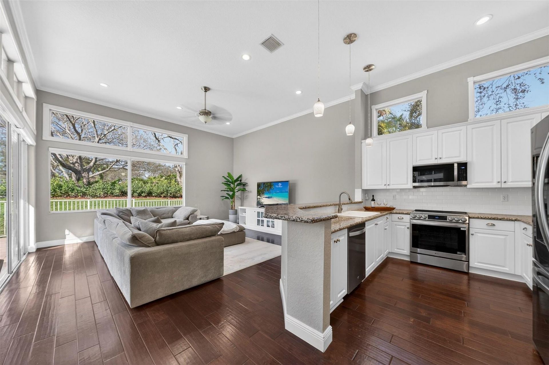 6897 NW 107th Terrace, Parkland, FL 33076 Photo