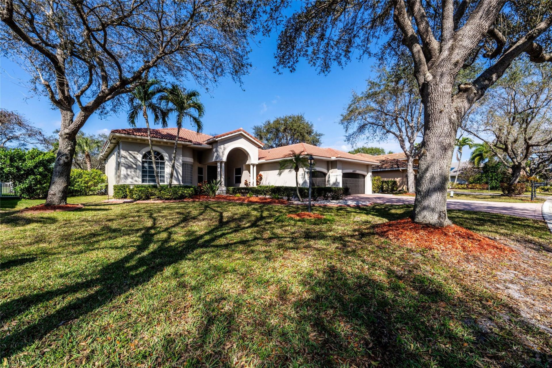 6897 NW 107th Terrace, Parkland, FL 33076 Photo