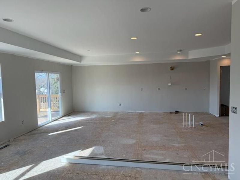 1325 Peregrine Way, Hamilton, OH 45013 Photo 3