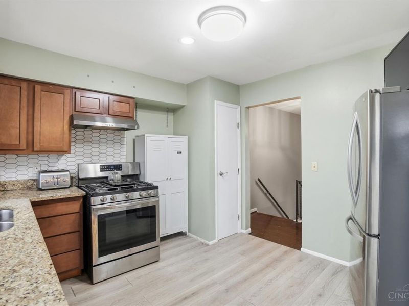 564 Waycross Road, Forest Park, OH 45240 Photo 15