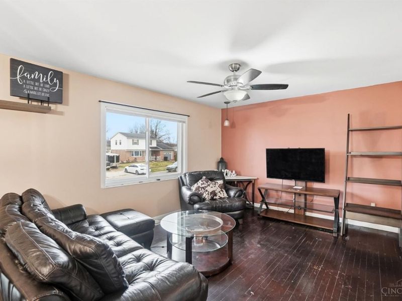 564 Waycross Road, Forest Park, OH 45240 Photo 8