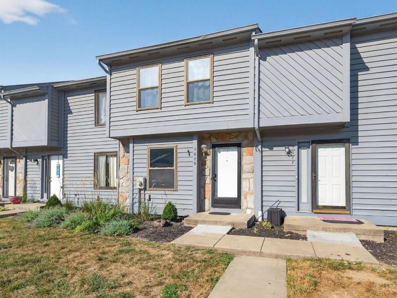 1079 Kensington Lane, Union Twp, OH 45245 Photo 2