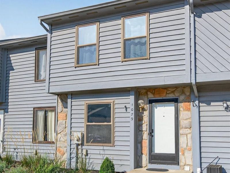 1079 Kensington Lane, Union Twp, OH 45245 Photo 3