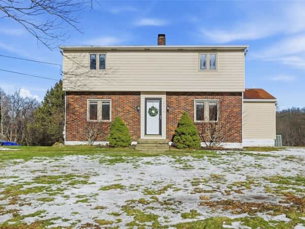 4156 Glasgow Rd, Valencia, PA 16059