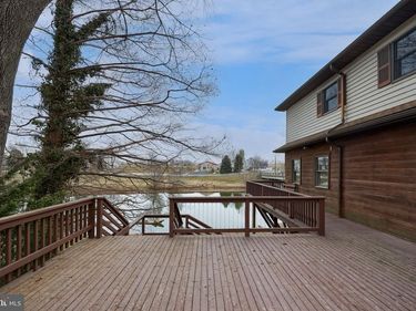 291 BUSHONG ROAD, LEOLA, PA 17540