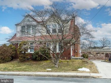 2471 WYNNEFIELD DRIVE, HAVERTOWN, PA 19083