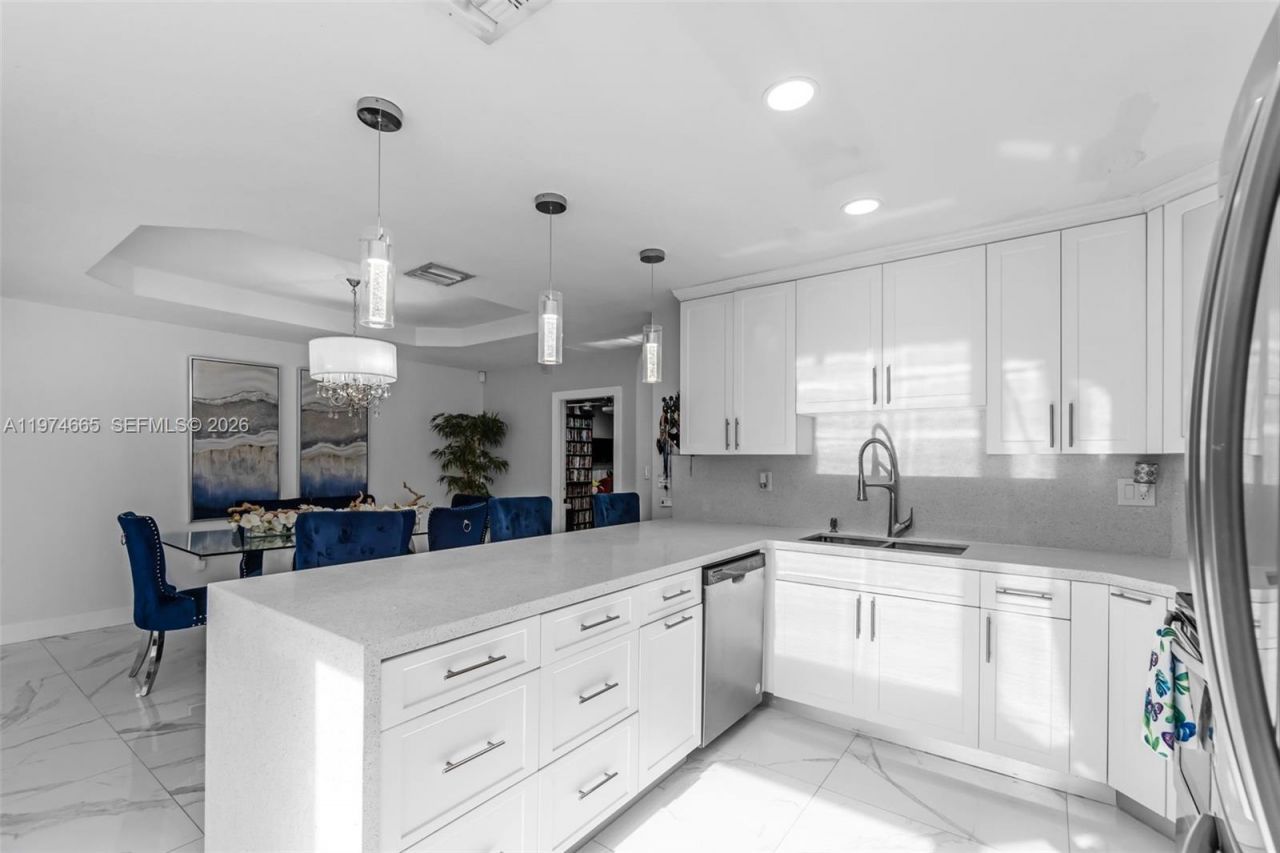 4342 SW 159th Path , Miami, FL 33185 Photo