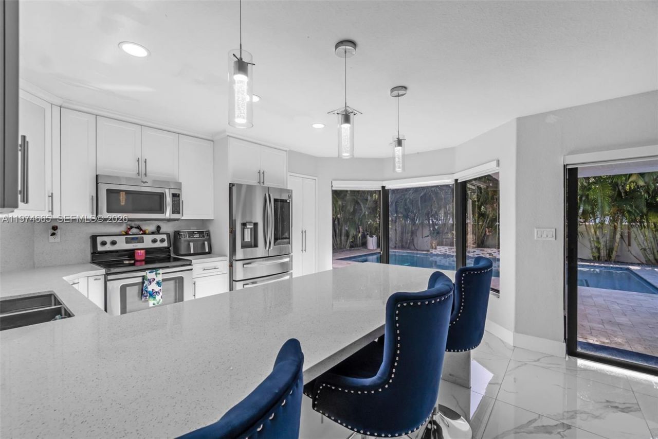 4342 SW 159th Path , Miami, FL 33185 Photo