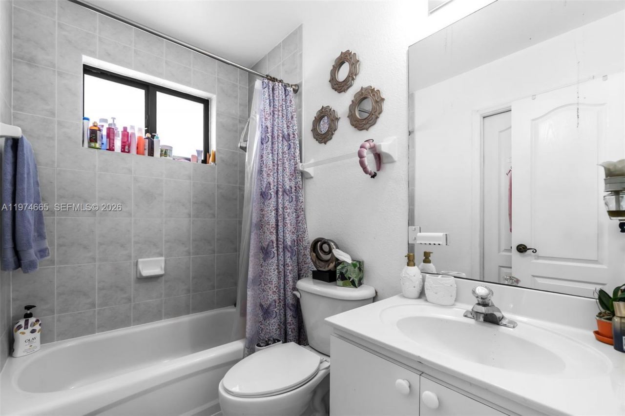 4342 SW 159th Path , Miami, FL 33185 Photo